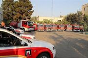 استقرار نیرو‌های پیاده و خودرو‌های امدادی آتش‌نشانی در مسیر مراسم وداع با رهبر شهید
