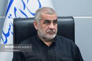 نیکزاد: امام خامنه ای (ره) نماد حریت و استقلال ملت ایران است