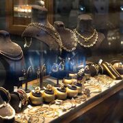 گزارش مهم از وضعیت عجیب بازار سکه و ارز/ دلار به ۱۶۰ هزار تومان نزدیک شد؛اعلام آخرین قیمت سکه و طلا