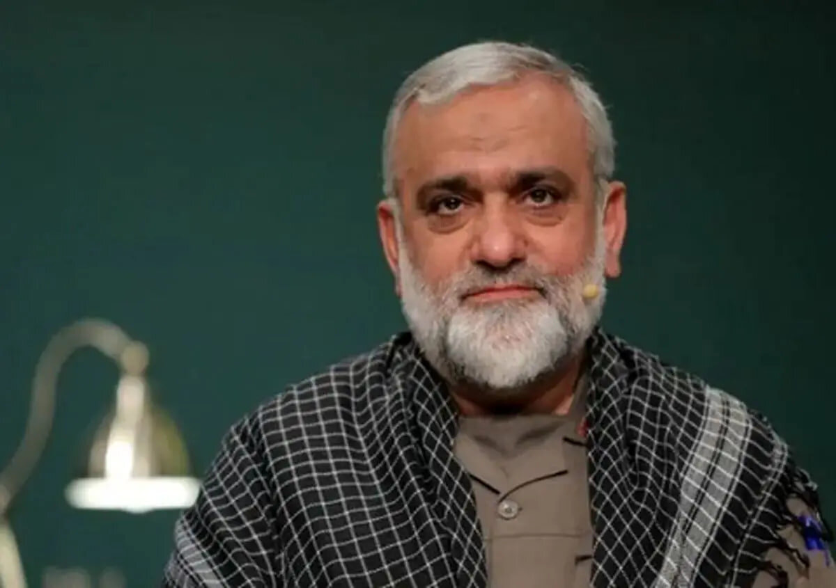 نقدی: اصلاً اگر بخواهند پا روی زمین بگذارند، کجا می‌خواهند بیایند؟ + فیلم