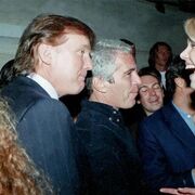 سی‌ان‌ان: اسنادی که علیه ترامپ منتشر شده بسیار شهوانی است/ ترامپ مهره یهود است و کوشنر مغز متفکر واقعی پشت صحنه ریاست‌جمهوری/ نام ماسک هم می‌درخشد