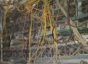 هیولای دیجیتالی بلای جان صنعت برق فارس؛کشف و ضبط ۴۷۸ دستگاه رمزدارایی غیرمجاز