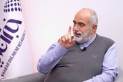 توییت عجیب آشنا درباره مذاکره کنندگان دیروز و امروز؛ این‌ها از جنس خودتان هستند ولی تحت ویندوز!