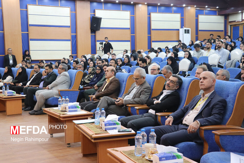 گزارش تصویری / افتتاحیه بیستوششمین کنگره ملی و دوازدهمین کنگره بینالمللی سالیانه پژوهش و فناوری دانشجویان علوم پزشکی کشور