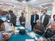 برپایی میز خدمت و ایستگاه سلامت در مصلی آیت ا... اعرافی محل برگزاری نماز جمعه میبد