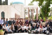 تجلیل از شکوه ادبیات در استقبال از دانشجویان جدیدالورود/ برگزاری برنامه «بازدید از حافظیه و سعدیه» در دانشکده پزشکی شیراز