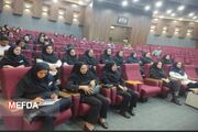 کارگاه آموزشی ارتباط موثر ویژه کارکنان و دانشجویان برگزار شد