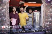 گزارش تصویری/ طنین شادی در خیابان جمهوری؛ وقتی خانواده‌های یاسوجی میهمان سفره غدیر شدند