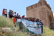 صعود دانشجویان علوم پزشکی منطقه ۲ کشور به قلعه تاریخی ضحاک