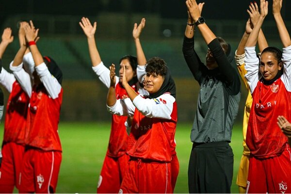 پرسپولیس با پیروزی مقابل آوا، فصل جدید را آغاز کرد