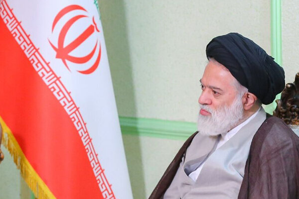 توصیههای آیتالله خامنهای به فرزندشان در دوران دفاع مقدس؛ دوری از مجادلات سیاسی