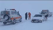 ۱۲۰ مسافر گرفتار در برف و کولاک در گردنه مائین بلاغ امدادرسانی شدند