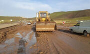 بازگشایی راه های درگیر سیلاب در گچساران؛جاده باباکلان مسدود است