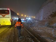 شکری: راه ۱۶روستا در آذربایجان غربی بازگشایی شد؛امداد رسانی ۲۱۰ خودرو