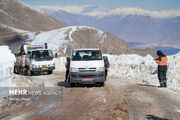 شکری: تردد در راه های آذربایجان غربی جریان دارد؛ برف روبی ۶۸۲ کیلومتر