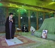 حضور رهبر انقلاب در حرم امام (ره) در آستانه دهه فجر