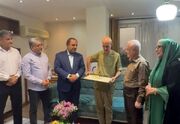 مسئولان با فیلمساز بوشهری دیدار کردند