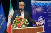 هنر باید از گالری‌ها به متن زندگی مردم بیاید