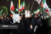 خون‌خواهیِ مردم گرمسار در سوگ پرچمدار انقلاب