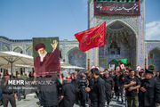 حرم امام رضا(ع) در سوگ سیدالشهدا؛ روایتی از عاشورا در میان زائران رضوی
