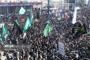طنین «یا حسین(ع)» در جاجرم؛ عاشقان حسینی در حسینیه بزرگ به سوگ نشستند
