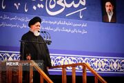 علم الهدی: مسئولان نقاط ضعف دشمن را برجسته کنند