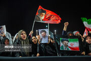 رجزخوانی میثم مطیعی در بزرگداشت رهبر شهید انقلاب در حرم رضوی