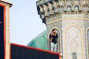 دلدادگی مردم به رهبر شهید از فراز گلدسته مسجد جمکران حیرت انگیز بود