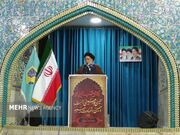 حسینی: ایستادگی در برابر آمریکا تنها راه حفظ عزت و استقلال کشور است