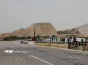 ایمن‌سازی راه‌های بوشهر شتاب گرفت؛ اجرای حفاظ بتنی و خط‌کشی جاده‌ها