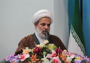 خطیب جمعه بیرجند: فاصله از مسیر انقلاب، راه سلطه دشمن را هموار می‌کند