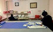 فعالیت بانوی کارآفرین در محلات؛ از آموزش خیاطی تا اشتغال‌ برای زنان