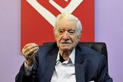 یک قرن زیستن در محضر خنده؛ محمد خرمشاهی راویِ روزگارِ تلخ و شیرین