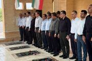 مسئولان استان بوشهر با شهدای جزیره خارگ تجدید میثاق کردند