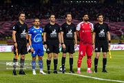 بطری‌باران در دربی ۱۰۷؛ اعتراض پرسپولیسی‌ها به بنیادی‌فرد