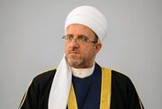 امام جمعه روانسر:تکریم والدین از نخستین سفارش‌های الهی پس از توحید است