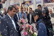 استاندار کرمان از دو دختر مدال‌ آور کاراته آسیا استقبال و تقدیر کرد