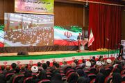 دشمن نمی‌تواند چراغ دانایی را خاموش کند