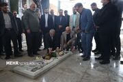 وزیر میراث فرهنگی به شهید تنگسیری ادای احترام کرد
