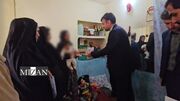 دادستان مرکز استان فارس با خانواده یک زندانی نیازمند دیدار کرد