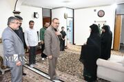 رئیس کل دادگستری کهگیلویه و بویراحمد با خانواده شهید سید فایز نظری دیدار کرد