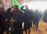 نمایی دیگر از ورود دسته طويريج در حرم حسینی در روز عاشورا