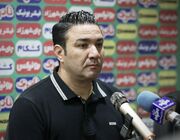 نکونام: خطاهای بازیکنان شمس‌آذر خطرناک بود؛ داور می‌خواست بازی زودتر تمام شود/ کاری می‌کنند تراکتور دست‌بسته به آسیا رود