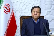 همتی: بانک مرکزی به‌موقع و با قدرت در بازار مداخله خواهد کرد