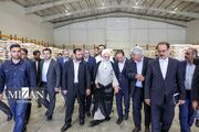 بازدید رئیس قوه قضاییه از یکی از بنادر خشک استراتژیک کشور در راستای انسداد گلوگاه‌های فسادزا و ساماندهی فرآیند‌های واردات و صادرات/ تعیین تکلیف محموله‌ها و کالا‌های اساسی و استراتژیک در نتیجه ورود و پیگیری قضایی