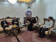 ‏عکس ازرئیس کل دادگستری زنجان از خانواده جانباز شهید سردار محمد رضا رضایی تجلیل کرد