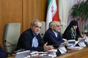 پزشکیان: دولت با تمام ظرفیت برای عبور از شرایط «نه جنگ، نه صلح» تلاش می‌کند
