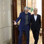 دکتر حدادعادل: میان اقتدار بین‌المللی و نفوذ زبانی کشورها پیوندی مستقیم وجود دارد/ وزیر علوم: آموزش زبان فارسی، زمینه‌ساز صلح و همزیستی میان ملت‌هاست/ رهبر شهید تاکید داشتند زبان فارسی باید زبان علم شود/ زبان فارسی حامل فرهنگِ غنیِ ایرانی است/ تقدیر از خد