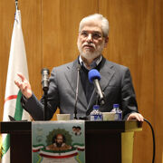 عبور از بحران‌ها نیازمند حکمرانی علمی، شنوا و فروتنانه و توجه جدی به سرمایه اجتماعی است/ سابقه نداشت که رئیس‌جمهوری معترضان را به جلسه دولت بیاورد/ مدیریت کشور به دست عالمان است؛ اما حکمرانی ما علمی نیست