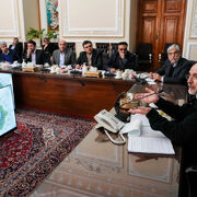 هیچ وظیفه‌ای مهم‌تر از آگاهی‌بخشی به جامعه نداریم/ اعتماد مهم‌ترین سرمایه اجتماعی و اساس کار ماست/ اعتماد با شعار تحقق نمی‌یابد، بلکه باید تولید شود